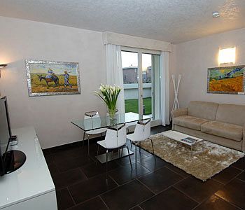 Dante Aparthotel