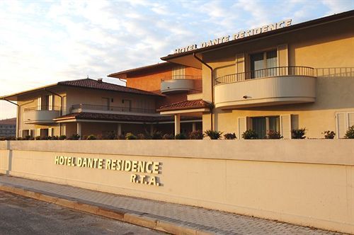 Dante Aparthotel